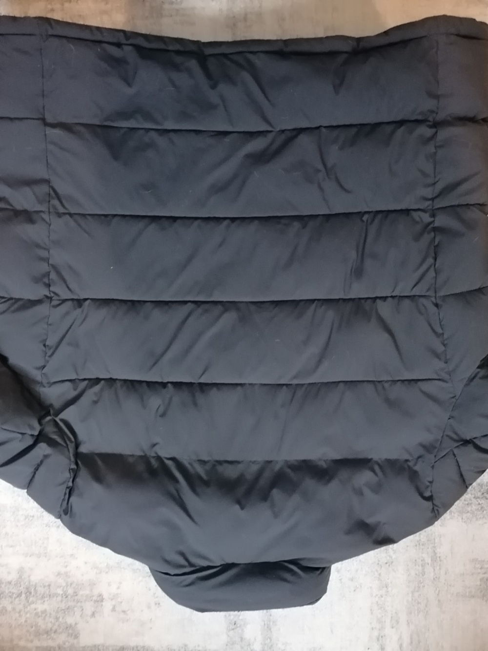 Calvin Klein - Picture 4 of 9